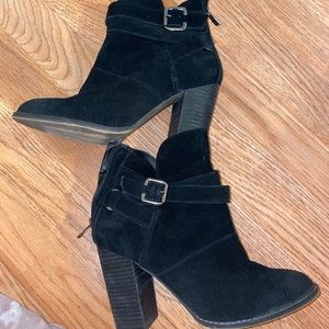 Chinese laundry boot inch is 4